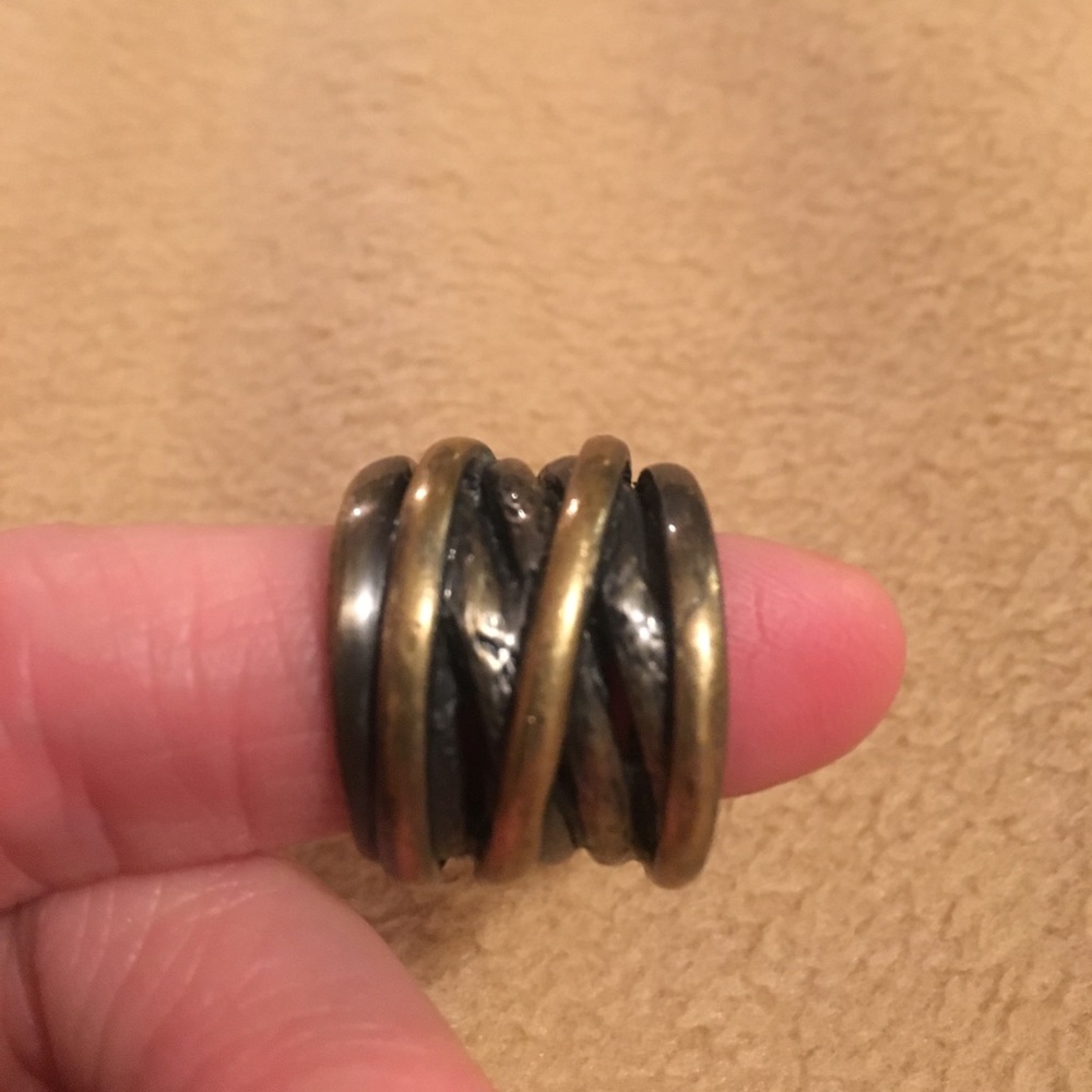 Thick wire statement ring